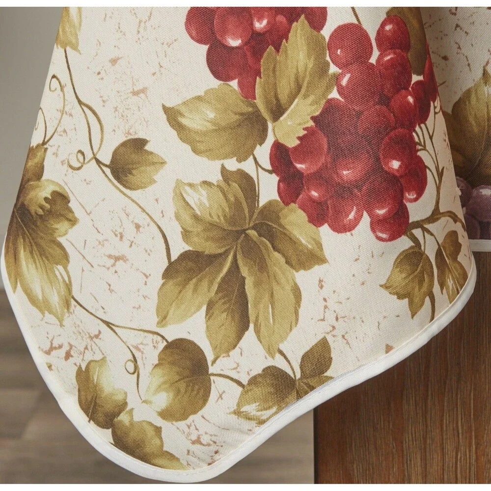 1 Printed Fabric Tablecloth, 60